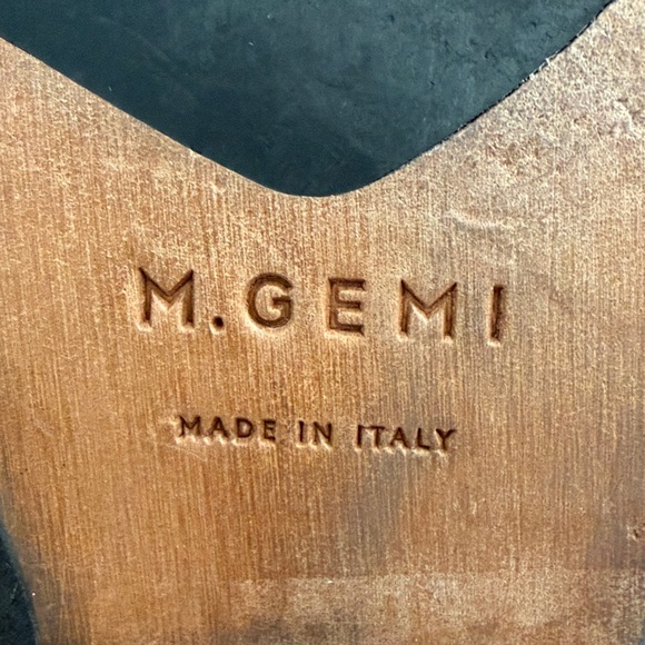 M. Gemi Shiny Silver Loafers Size 41 - Picture 5 of 5